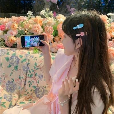 异翡冲天